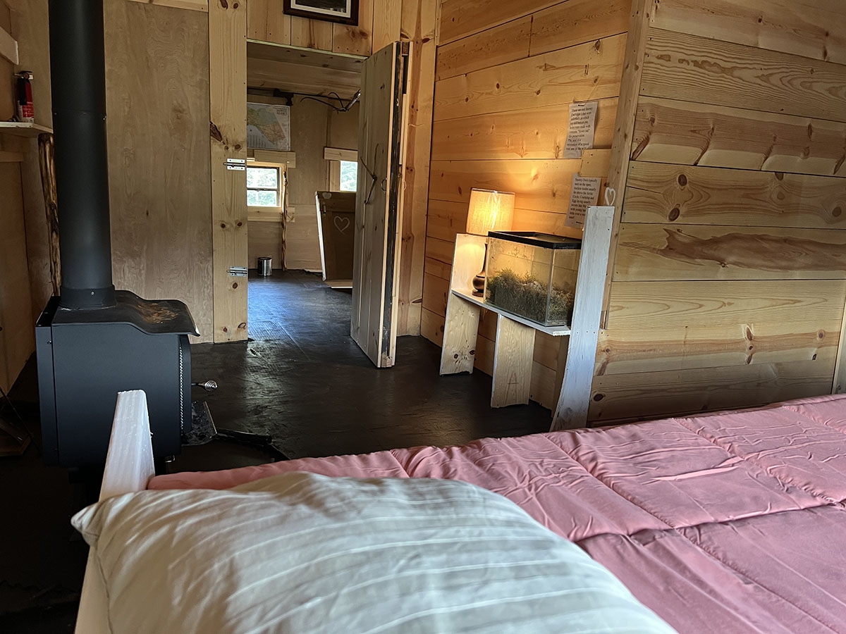 Alaska Bedroom Kroschel Wildlife Center